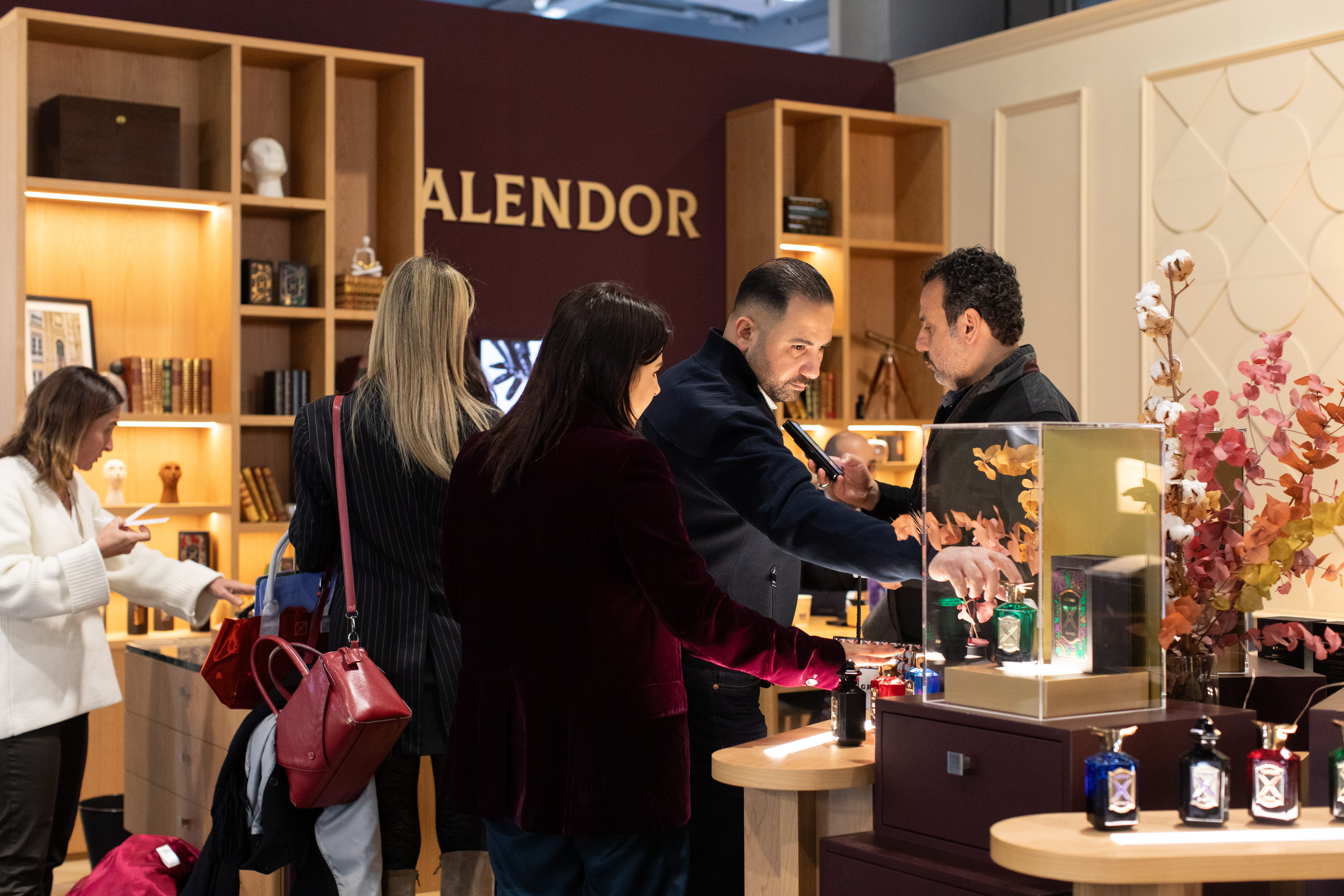 Alendor анонсировал новый бренд Scentario на Esxence 2025